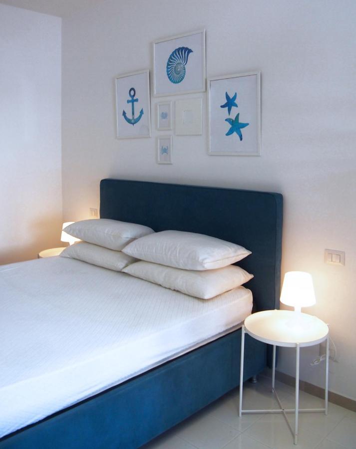 Le Rose Beach & Suites Appartamenti Fronte Mare A Villarosa Мартинсикуро Екстериор снимка